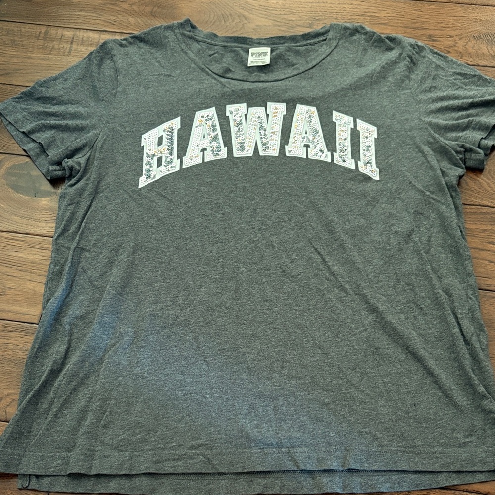 Victoria Secret Gray Hawaii Graphic T-Shirt